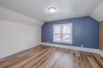 35 W 14th Ave in Oshkosh, WI - Building Photo - Building Photo