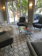 210 5th Ave S in St. Petersburg, FL - Building Photo - Building Photo
