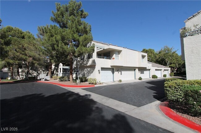 2748 Lodestone Dr in Las Vegas, NV - Foto de edificio - Building Photo