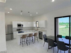 4333 NW 34th Ln in Cape Coral, FL - Building Photo - Building Photo