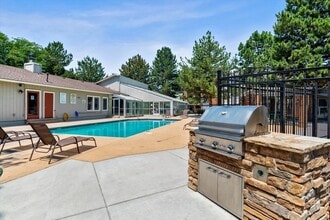 Ascent on the Highline in Aurora, CO - Building Photo - Building Photo