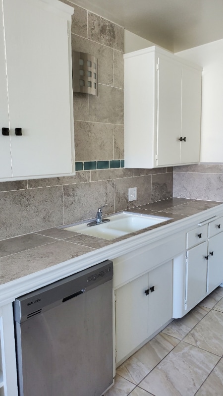 1150 Manhattan Beach Blvd in Manhattan Beach, CA - Building Photo - Building Photo