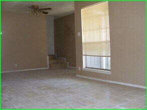 9003 Sparkling Creek Dr in Austin, TX - Building Photo - Building Photo