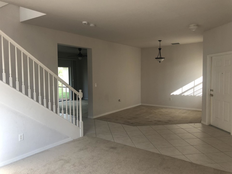 11100 Yellow Poplar Dr in Ft. Myers, FL - Building Photo