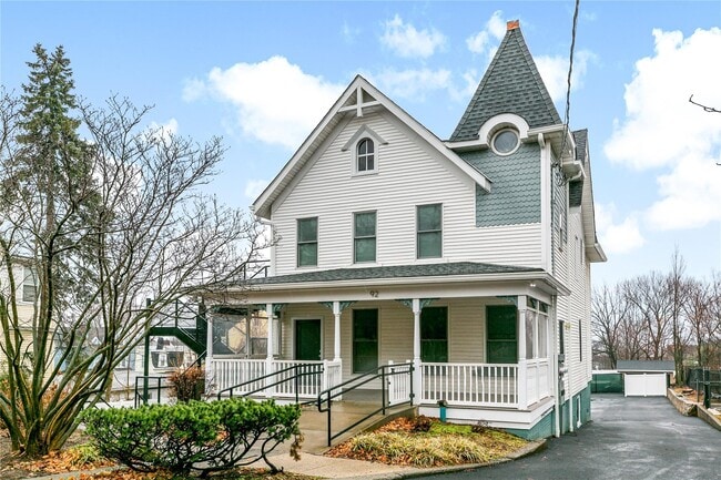 property at 92 S Highland Ave