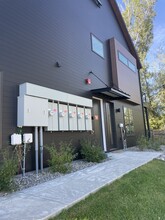 3102 Durston Rd in Bozeman, MT - Foto de edificio - Building Photo