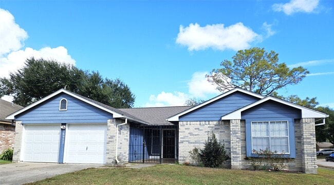 property at 16927 Barkentine Ln