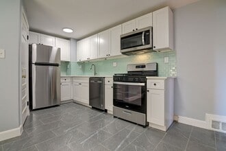 23 Langley Cir in Quincy, MA - Building Photo - Building Photo