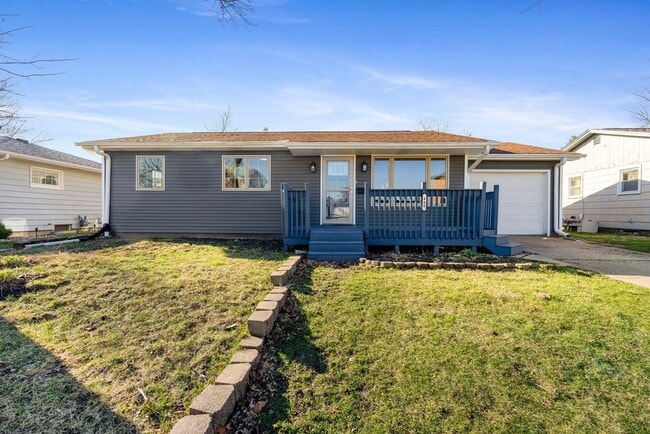 440 34th Ave in East Moline, IL - Building Photo - Building Photo