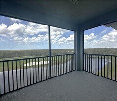 14051 Heritage Landing Blvd, Unit 545 in Punta Gorda, FL - Building Photo