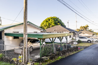 1747 Lanakila Ave in Honolulu, HI - Building Photo - Building Photo