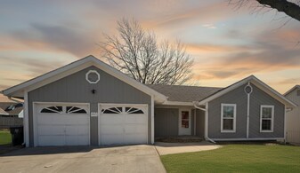 10123 N Wyandotte St in Kansas City, MO - Building Photo