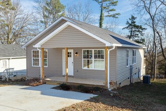 812 Aubrey Ave in Chattanooga, TN - Foto de edificio - Building Photo