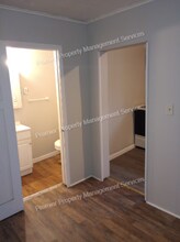 416 Epworth St-Unit -B in New Castle, PA - Building Photo - Building Photo