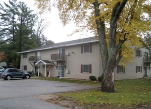 Redgranite Apartments in Redgranite, WI - Building Photo - Building Photo