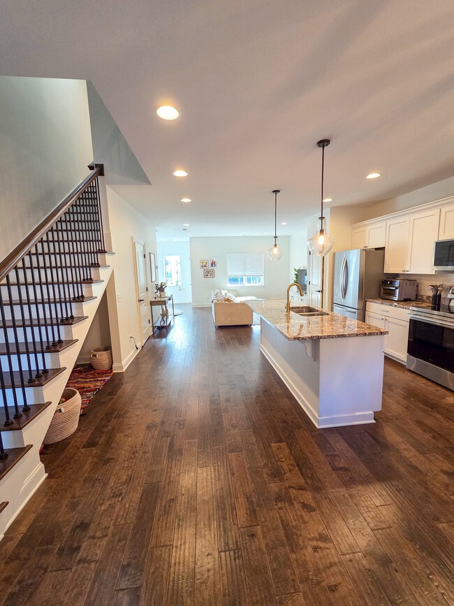 property at 3125 Saint Elmo Ave