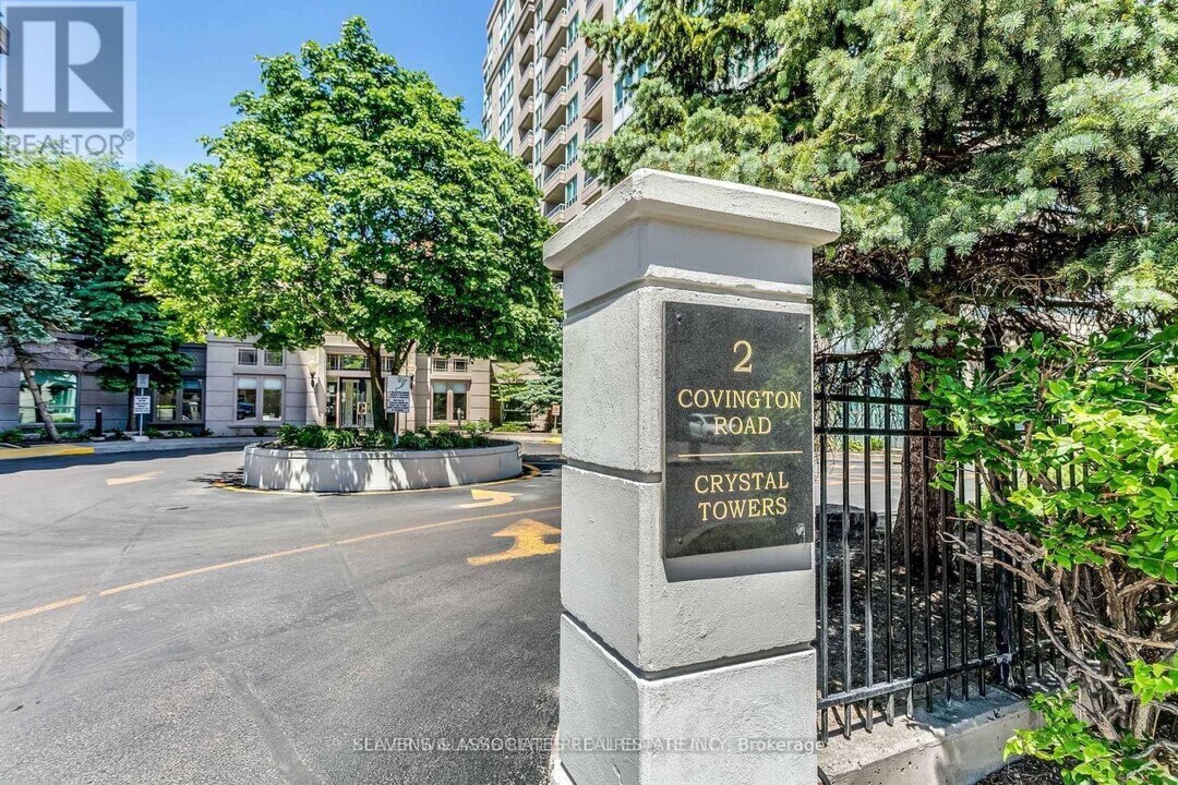 2 Covington Rd in Toronto, ON - Building Photo