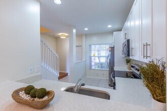 6916 Crooked Fence Dr in Greenacres, FL - Building Photo - Building Photo