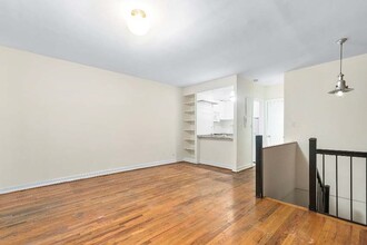 135 W 82nd St in New York, NY - Building Photo - Interior Photo