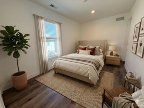 3601 E Wyoming Ave in Las Vegas, NV - Foto de edificio - Building Photo