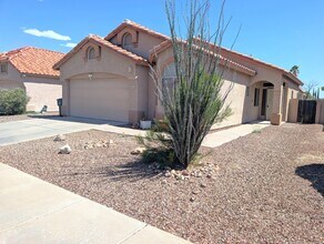 9520 E Briana Ln in Tucson, AZ - Building Photo - Building Photo