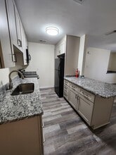 4780 Pontchartrain Dr in Slidell, LA - Foto de edificio - Building Photo