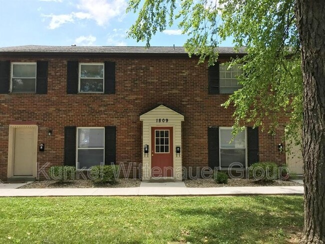 1809 Jamestown Rd in Swansea, IL - Building Photo - Building Photo