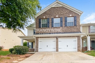 126 Seabreeze Trail in Newnan, GA - Building Photo