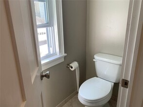 6 Walnut St in Oneonta, NY - Building Photo - Building Photo