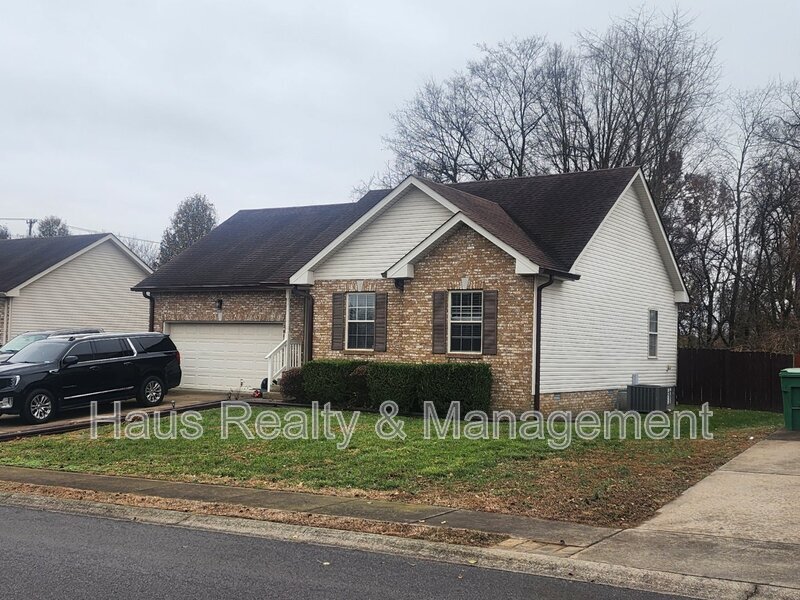 3257 Veranda Cir in Clarksville, TN - Building Photo