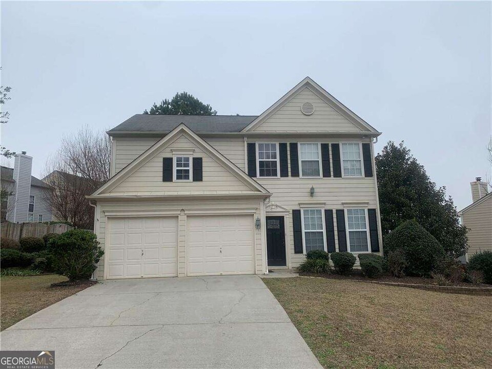 13623 Weycroft Cir in Alpharetta, GA - Building Photo