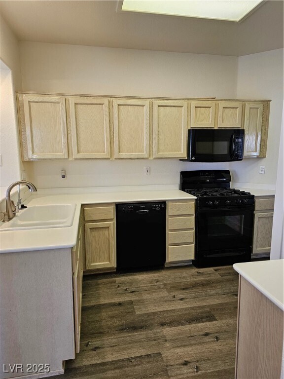 property at 10905 Fort Valley Ave
