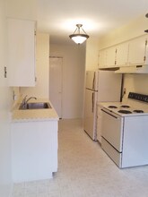 930 6th St S in Hopkins, MN - Building Photo - Building Photo