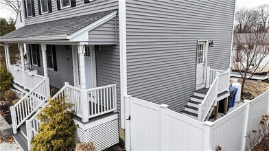 88 Phillip Ave in Cumberland, RI - Building Photo - Building Photo