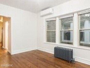 2844 N Ridgeway Ave-Unit -# 1 in Chicago, IL - Building Photo - Building Photo