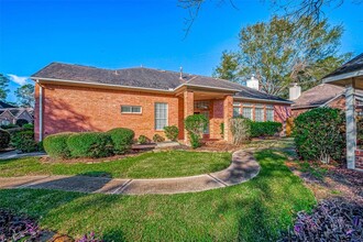 3117 Cedar Knolls Dr in Humble, TX - Foto de edificio - Building Photo