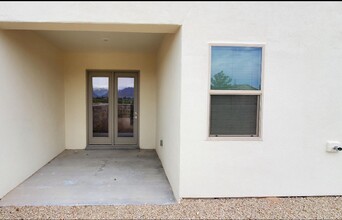 5018 Kenner Way in Las Cruces, NM - Building Photo - Building Photo