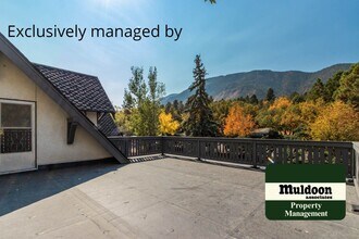17 Penrose Blvd in Colorado Springs, CO - Building Photo - Building Photo
