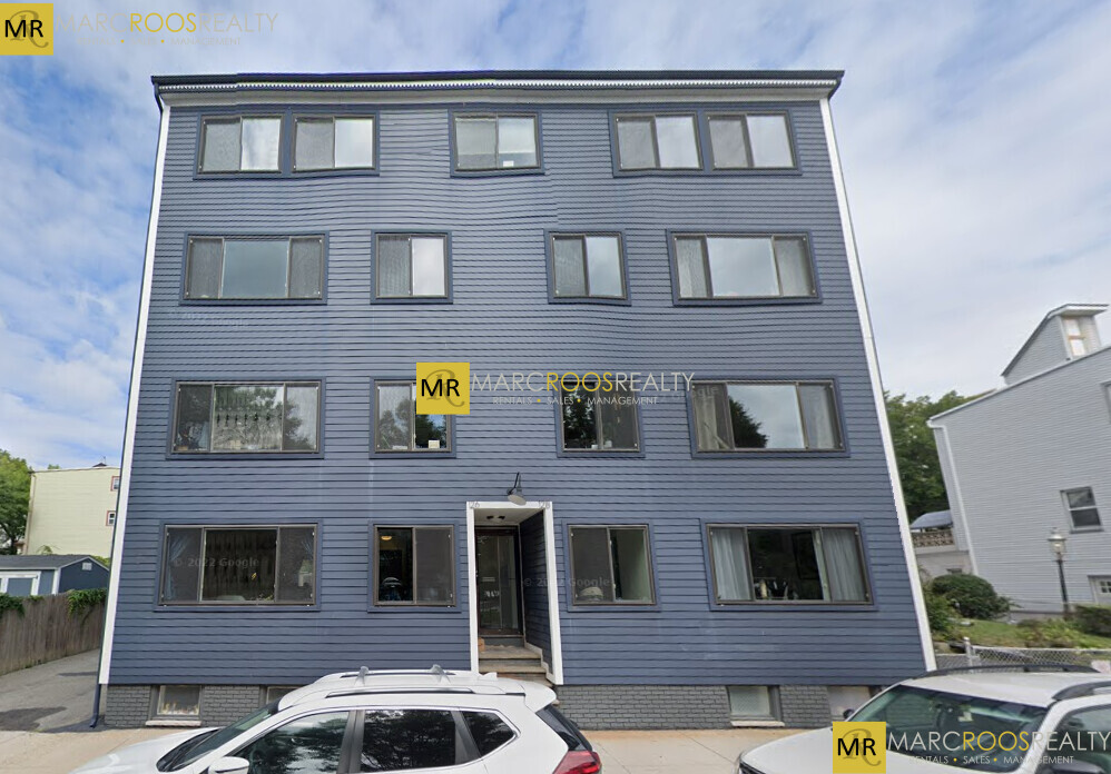 126 Marginal St, Unit 2 in Boston, MA - Building Photo