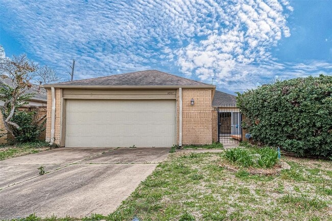 14947 Heritage Wood Dr in Houston, TX - Building Photo - Building Photo