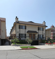 326 E Valencia Ave Apartments