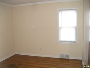 21536 Panama St in Warren, MI - Foto de edificio - Building Photo