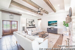137 W Magnolia Cir in La Vernia, TX - Building Photo - Building Photo