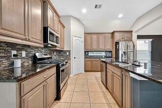 19334 N Cottonwood Green Ln in Cypress, TX - Building Photo - Building Photo