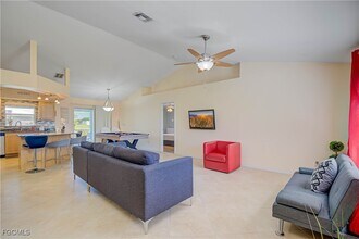 1904 NE 19th Ave in Cape Coral, FL - Building Photo - Building Photo