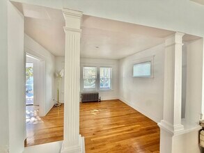 137 Mills St, Unit 1 in Malden, MA - Building Photo - Building Photo