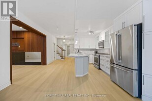 42 Cotswold Crescent in Toronto, ON - Building Photo