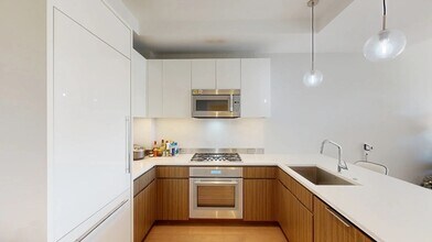 100 Shawmut Ave in Boston, MA - Building Photo - Building Photo