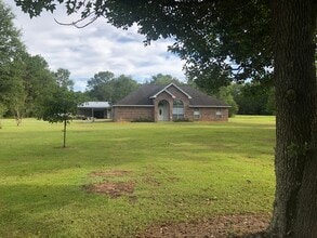 2946 Picturesque Dr in Kountze, TX - Building Photo - Building Photo