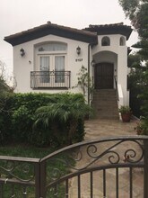 2127 Manhattan Ave in Hermosa Beach, CA - Building Photo - Building Photo